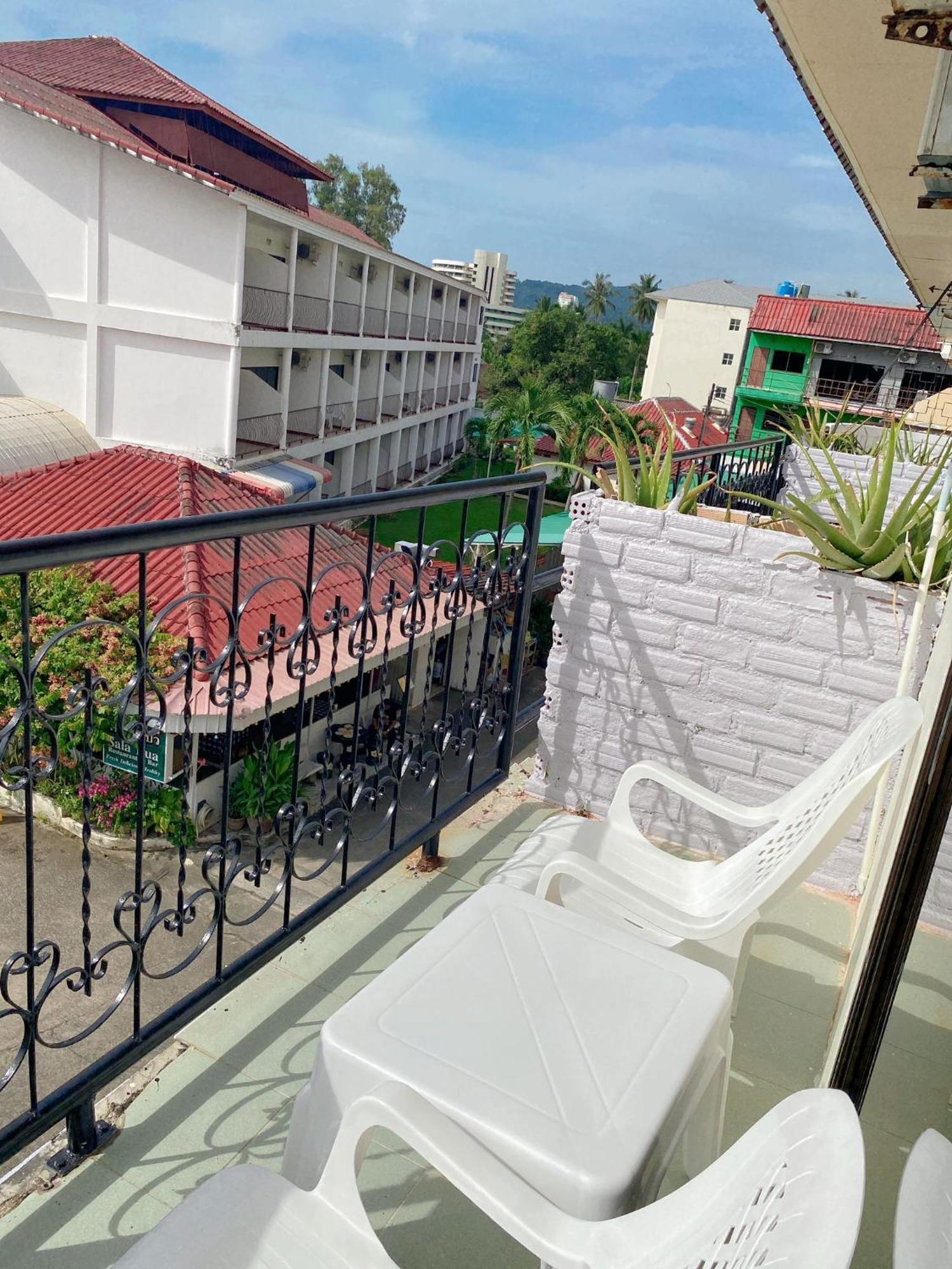 2 Vikings Guesthouse Karon Exterior photo