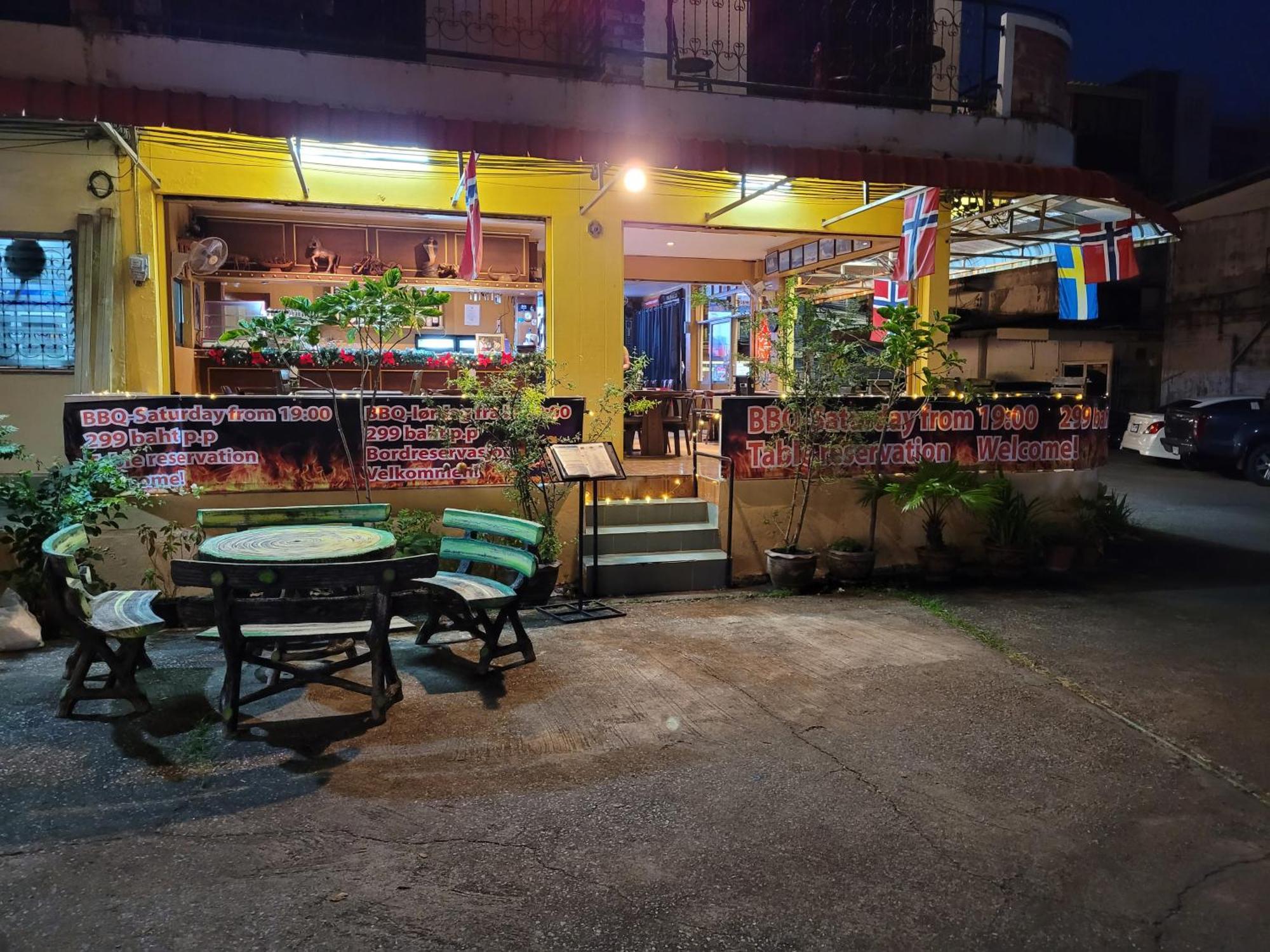 2 Vikings Guesthouse Karon Exterior photo